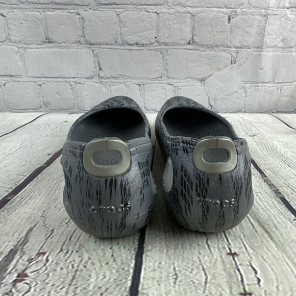 Crocs Kadee Grey Snakeskin Reptile Print Slip On Ballet Flats Womens Size 5 - Picture 4 of 8